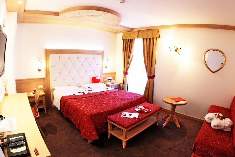 Cavallino Lovely Hotel Андало Екстериор снимка