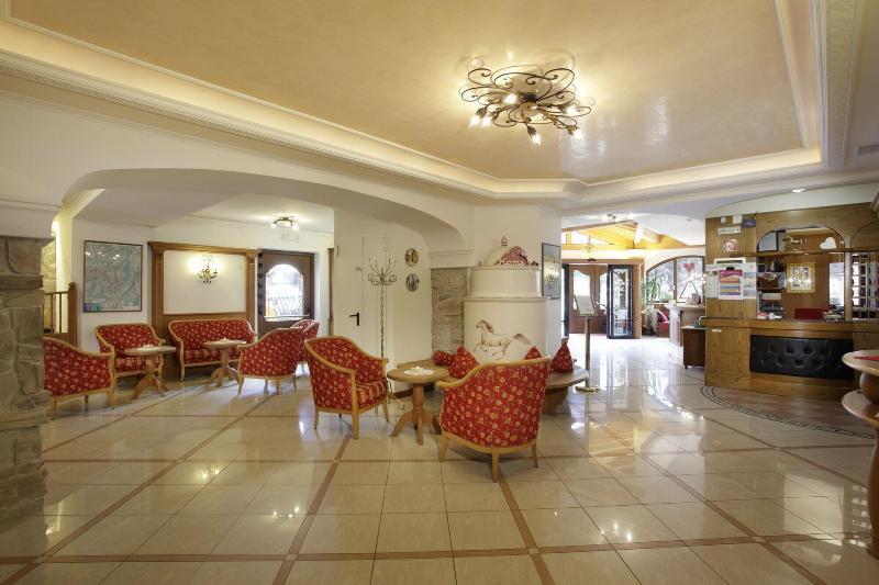 Cavallino Lovely Hotel Андало Екстериор снимка